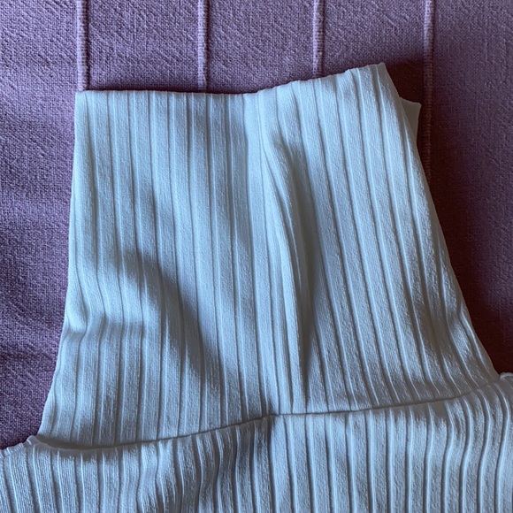 Brand new Boohoo Rib High turtle neck Long Sleeve White Bodysuit in medium - Picture 7 of 8